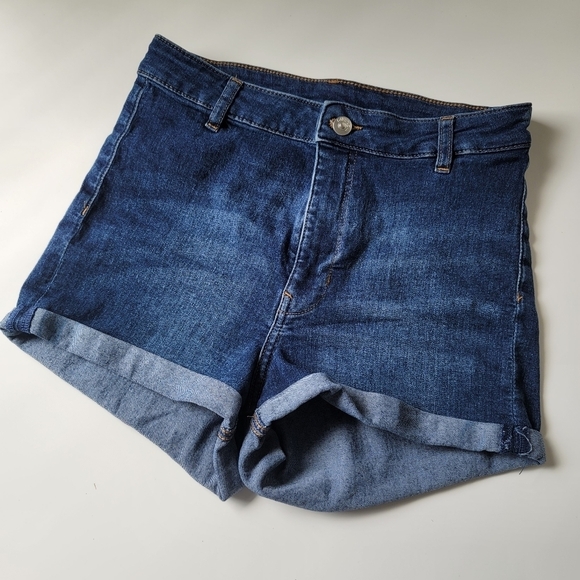 H&M super high waist rolled cuff denim shorts - Picture 8 of 13